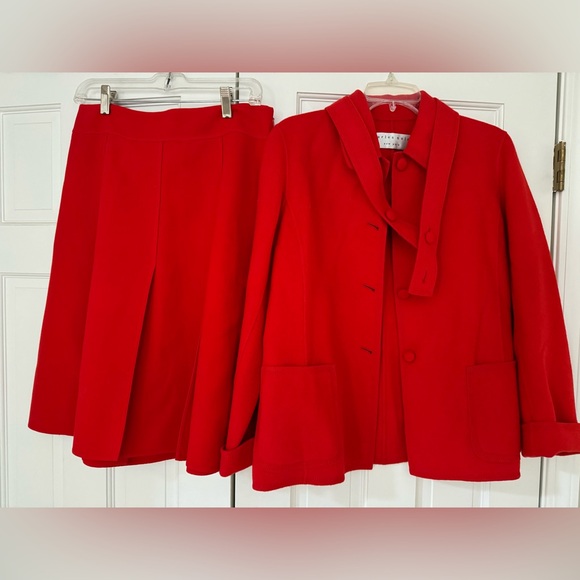 Vintage red Wool skirt and belted jacket. Size 6. EUC - Picture 1 of 7